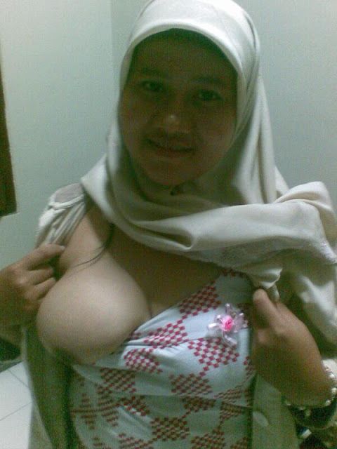 cewek bugil