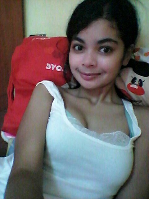 tetek montok
