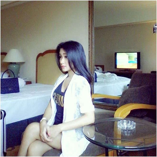 apapun foto wanita tanpa busana