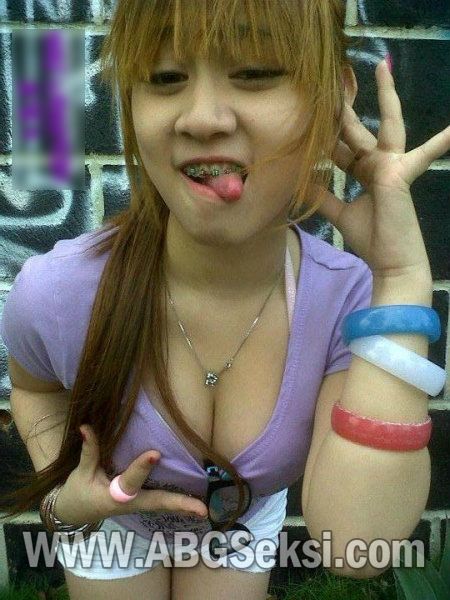 gadis cantik
