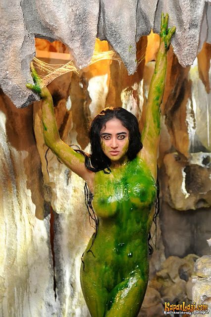 dewi persik seksi