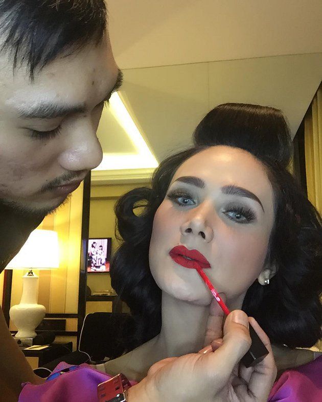 aura kasih hot
