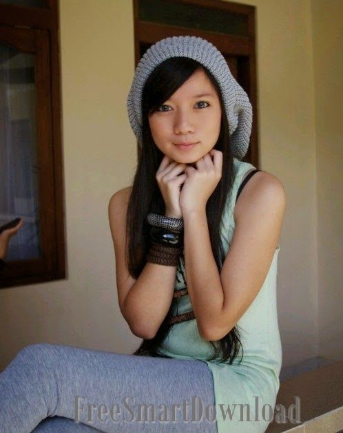 indah dewi pertiwi casual