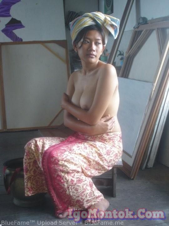 pembantu bugil