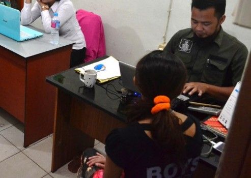 wanita diperkosa