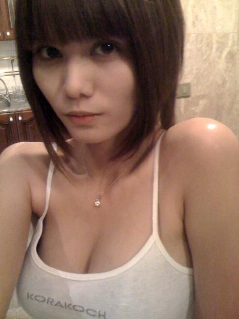 memek bugil lagi ngangkang