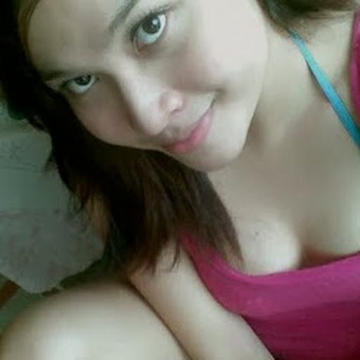 artis kiki amelia