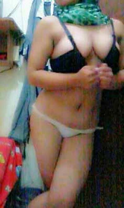 cewek bugil