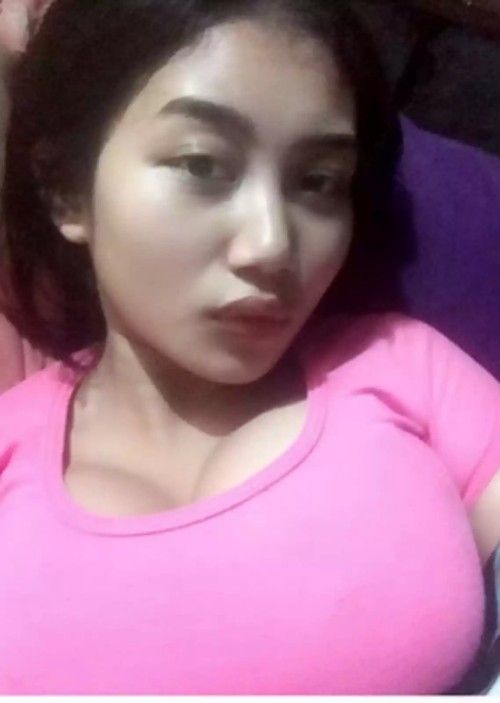 pamela safitri tits