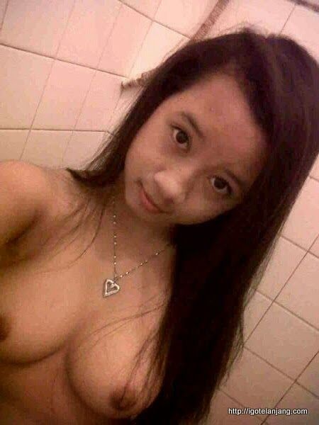 cewek bugil