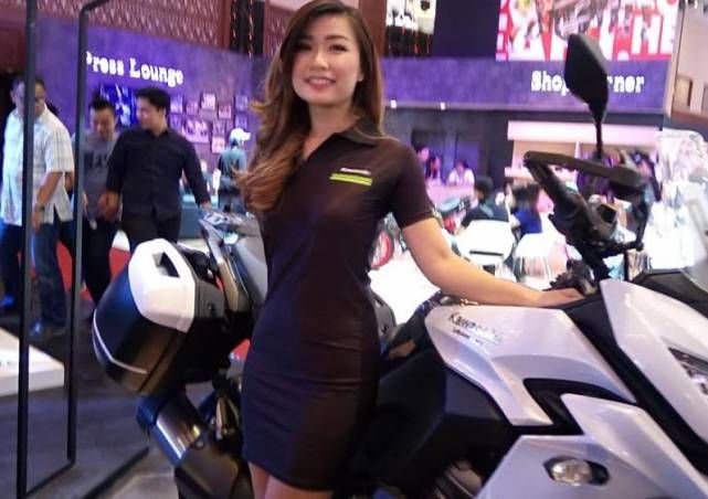 cantik bugil masturbasi