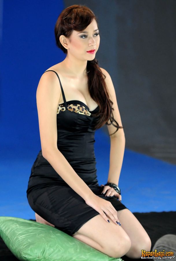 ariel cut tari