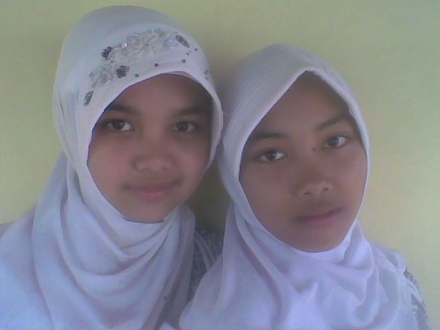 gadis telanjang