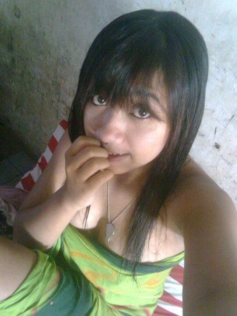 pamer payudara montok