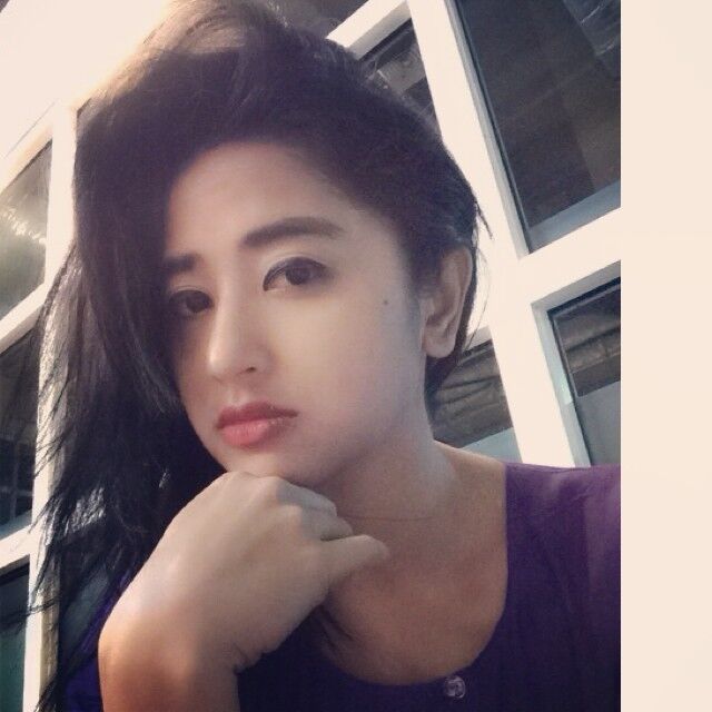 dewi persik ciuman