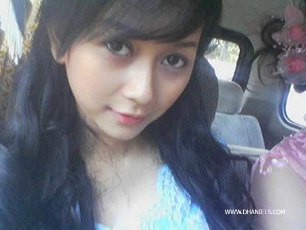 tubuh wanita tanpa busana