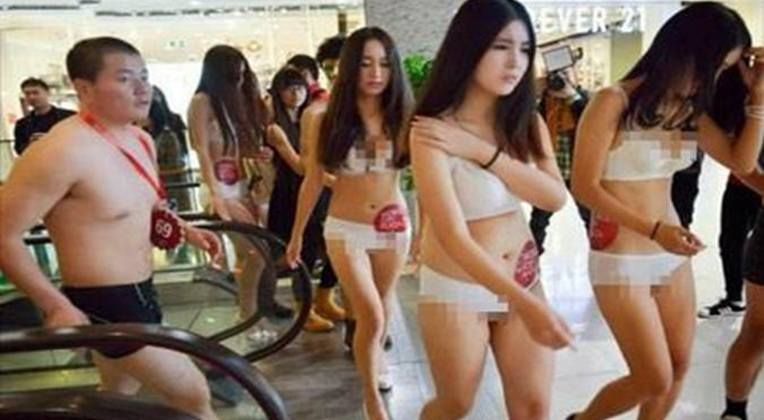 wanita bugil indo