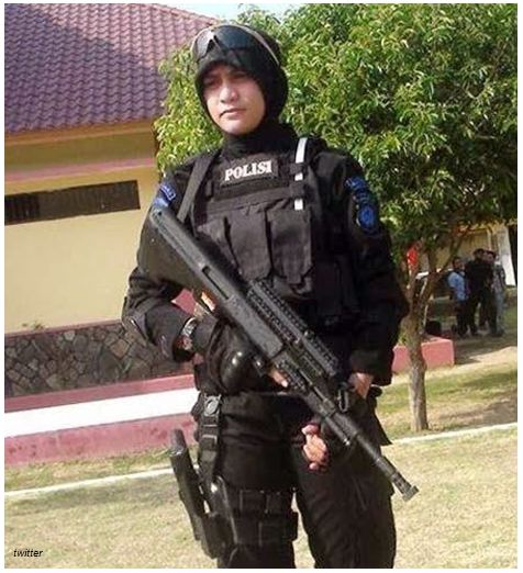 polwan cantik bugil