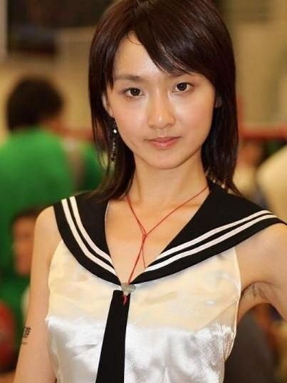 main kemaluan wanita