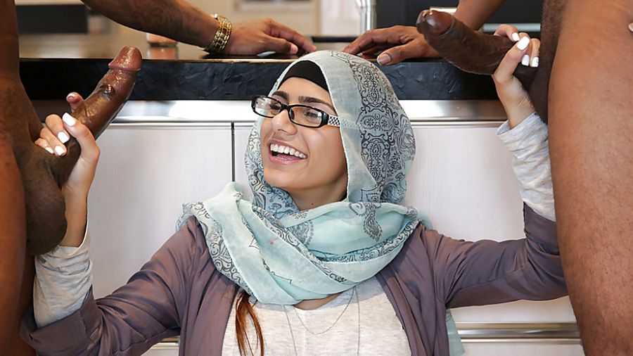 mia khalifa full scenes