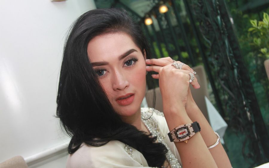 tiara dewi hot