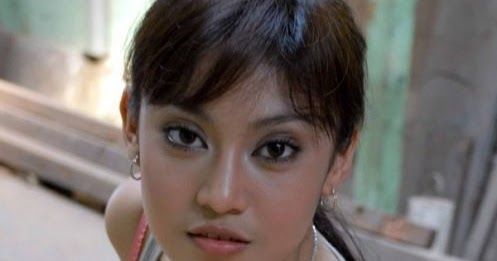 seksi ayu dewi