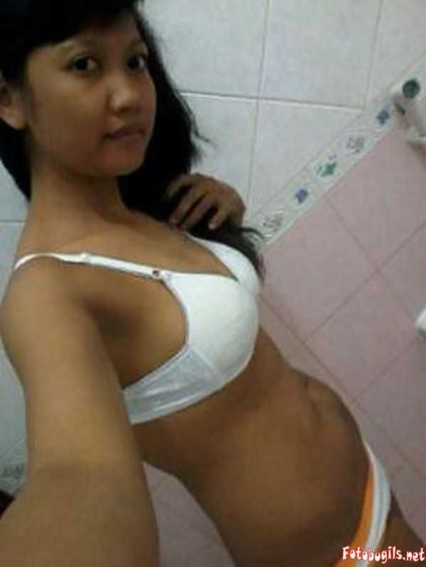 cewek bugil indonesia