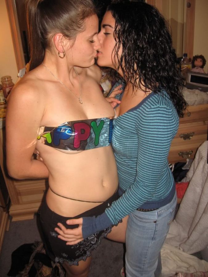 lesbian girls kissing sucking tongue
