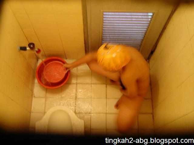 kamera tersembunyi toilet