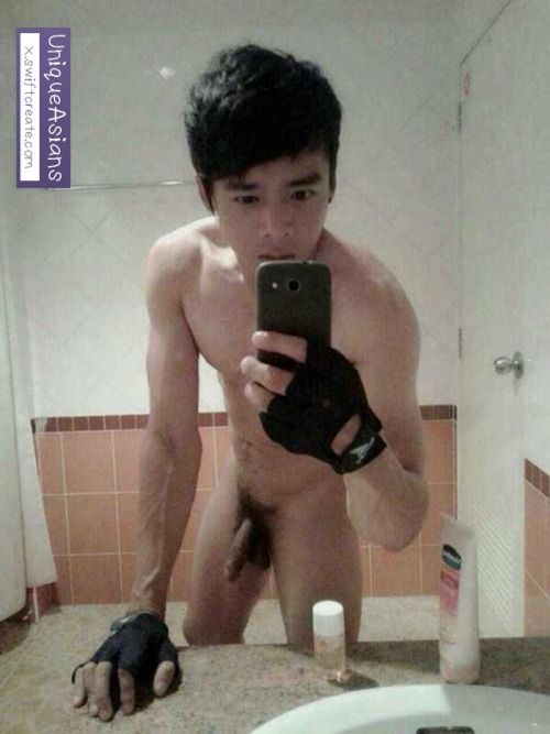 cewek bugil memek muncrat