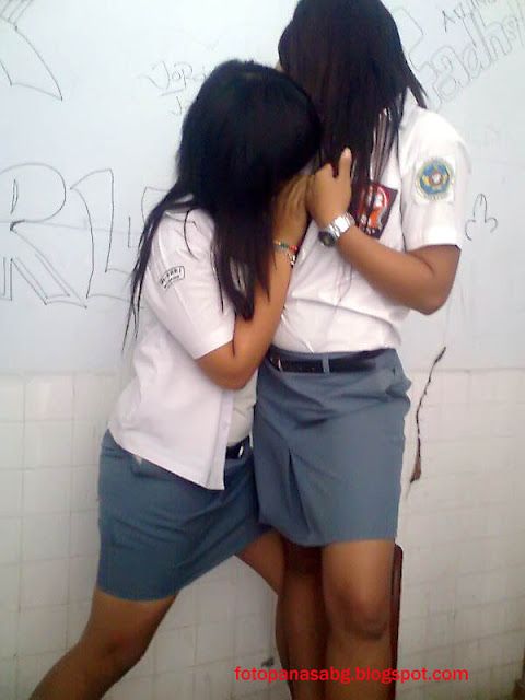 ngintip paha artis