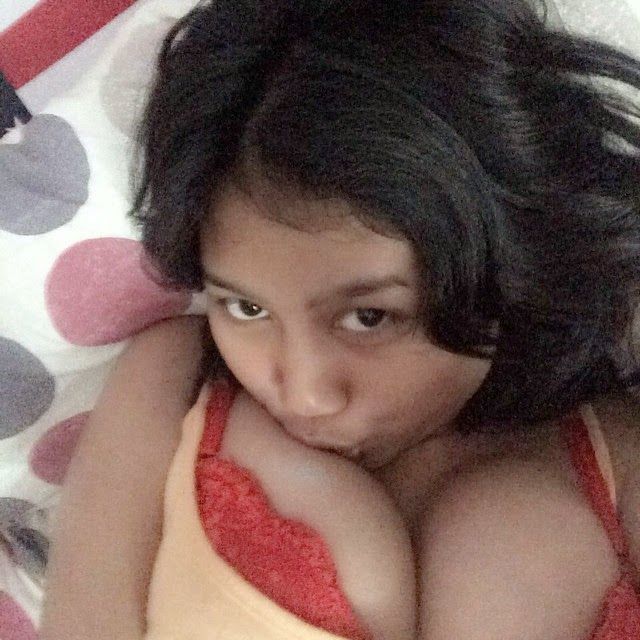puting payudara keluar tanpa bh