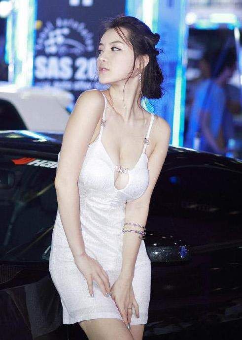 artis cantik bugil