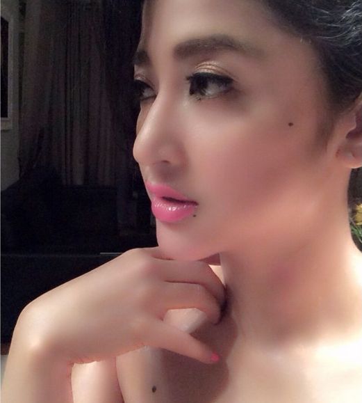 artis bugil