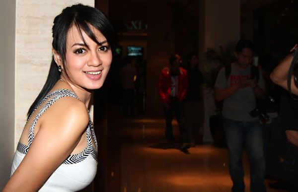 film hot yeyen lidya