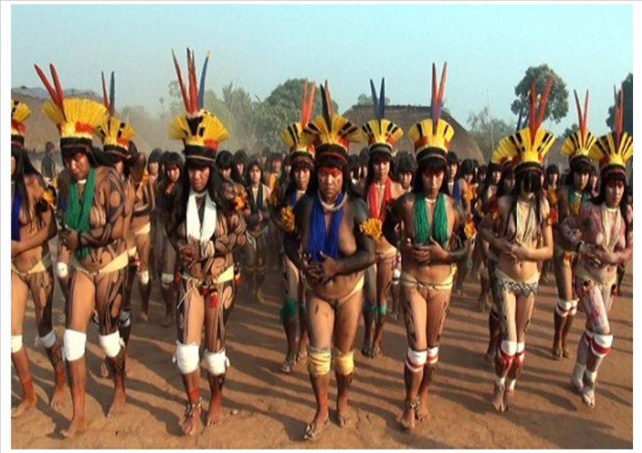 orang suku dayak pedalaman