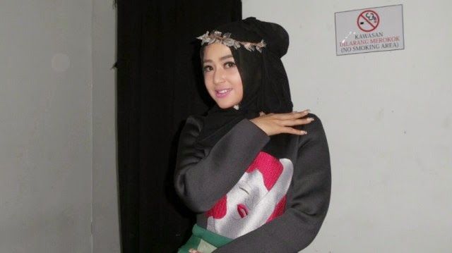 susu dewi persik