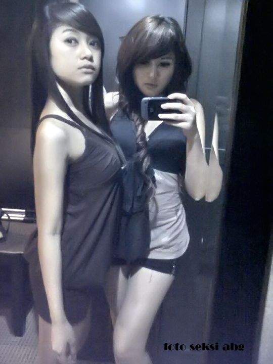 baju ketat spg