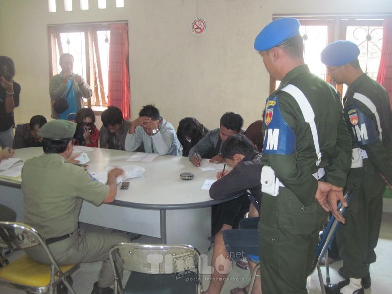 oknum pns bugil photo