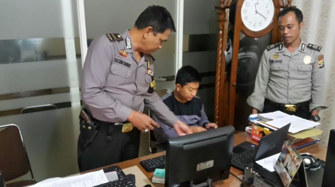 ibu selingkuh
