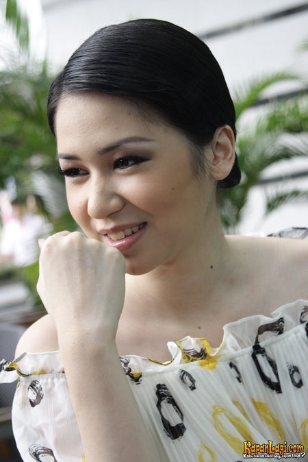deswita maharani telanjang