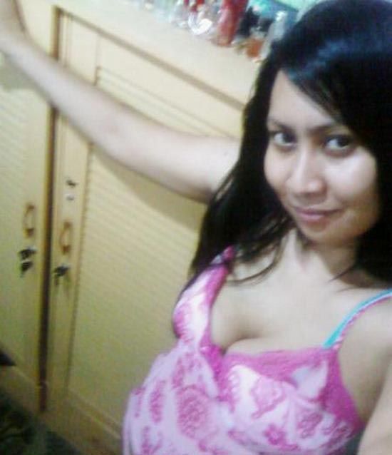 memek bugil lagi ngangkang