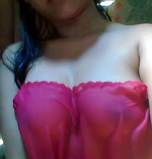 cewek mandi telanjang