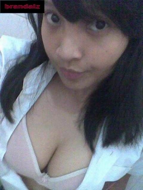 abg narsis bugil