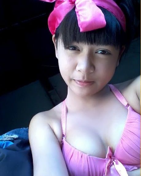 gambar cewek ngangkang