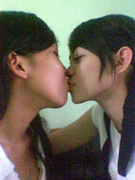 cewek lesbi xxx