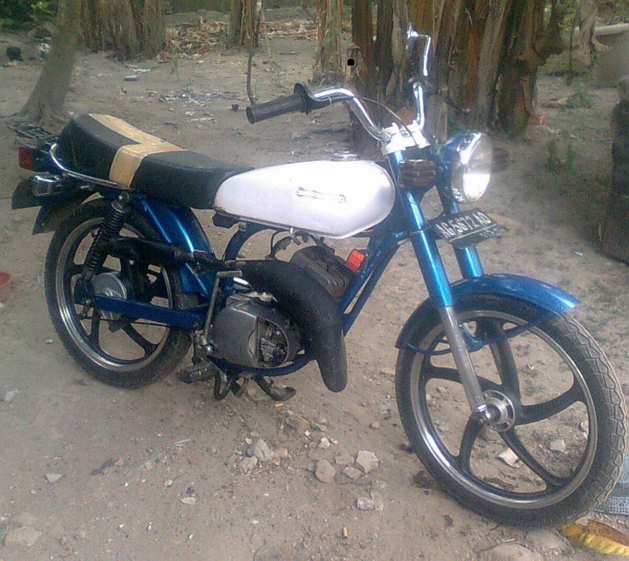 gadis cantik montok semok