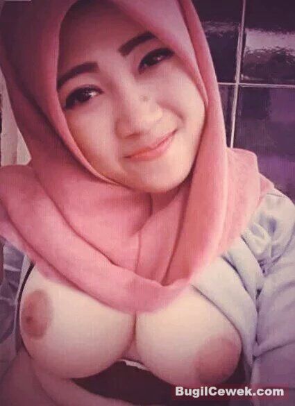 pepek jilbab