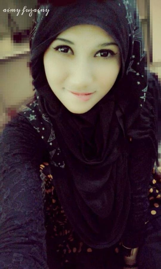 kacamata cewek berhijab untuk