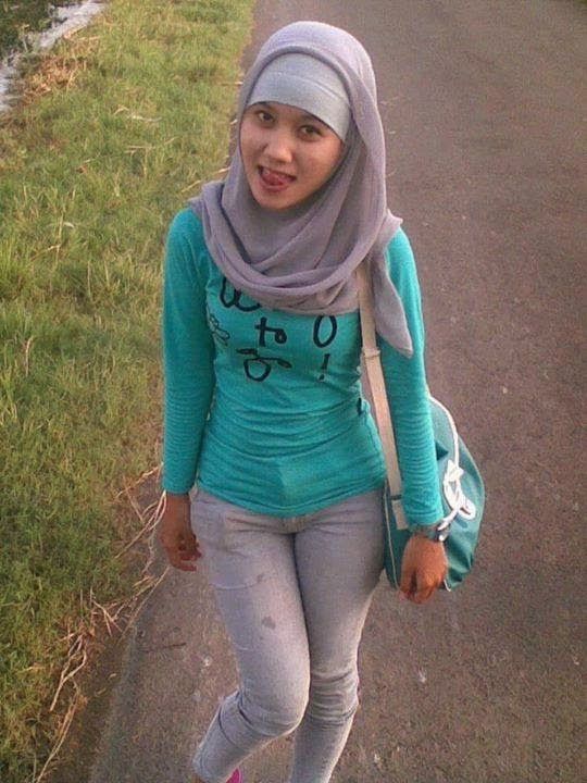 pepek ketat